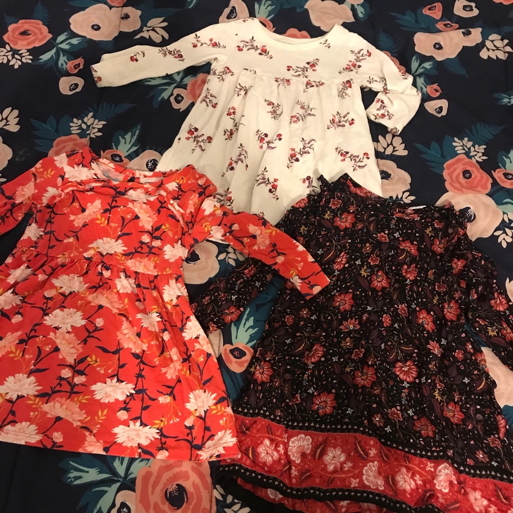 Old Navy 2T girl dresses